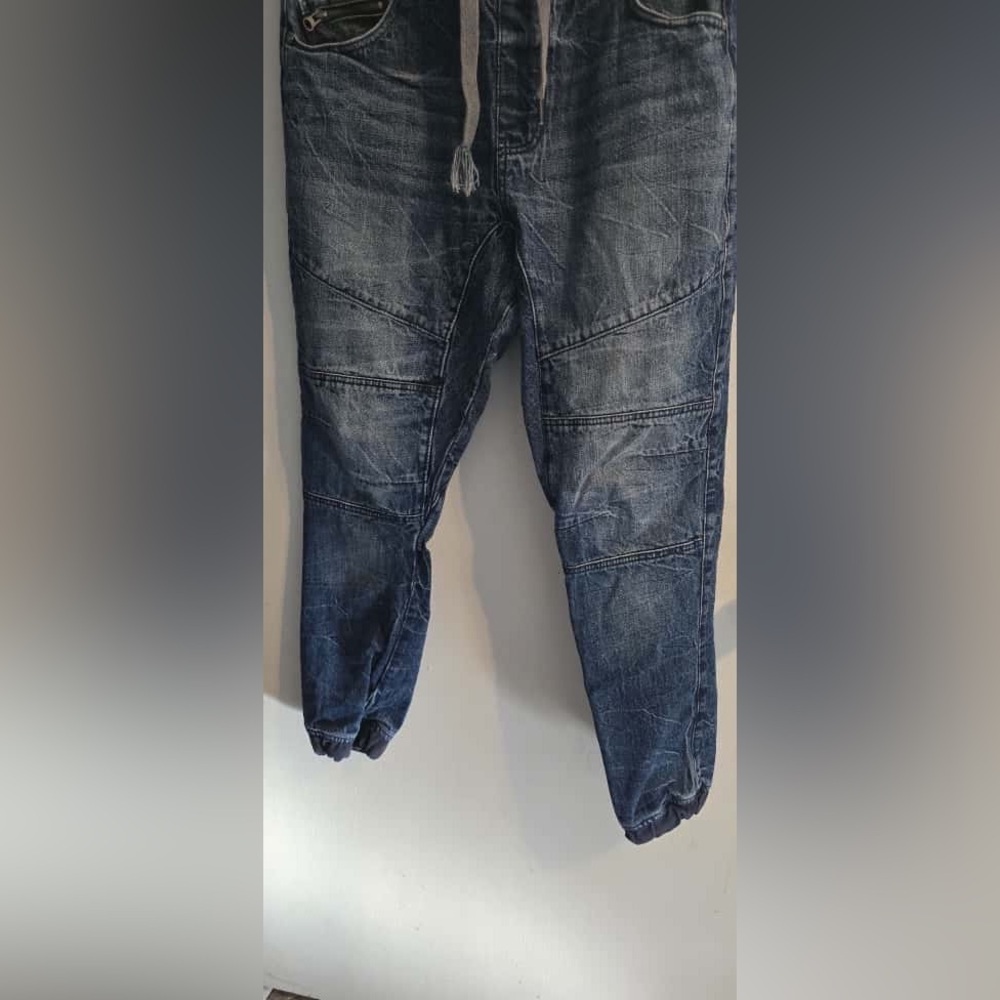 Men's Stylish Indigo Denim Jogger Pants - Picture 5 of 16